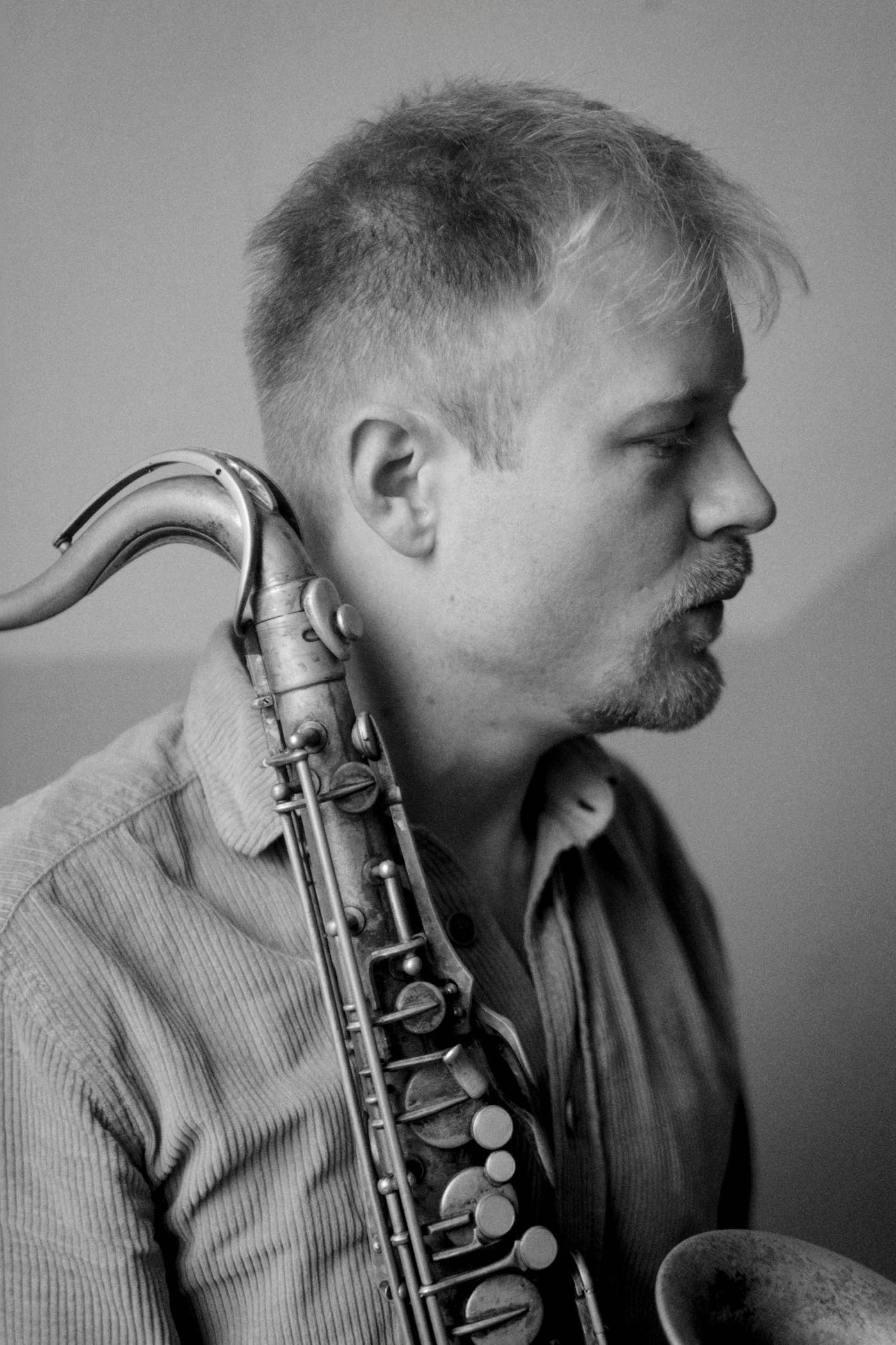 Viktor Wolf ist ein Berliner Jazzmusiker und Saxophonist
