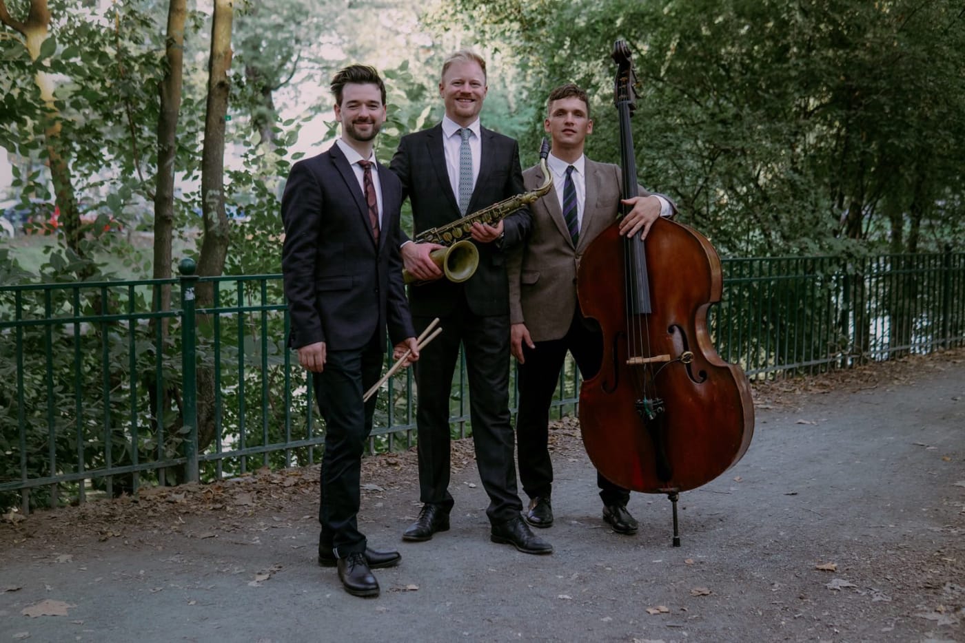 Die Weichsel Sharks als Jazztrio mit Schlagzeug, Saxophon und Kontrabass